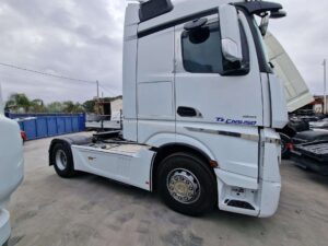 truck MERCEDES ACTROS 1851 FV017RW 133440